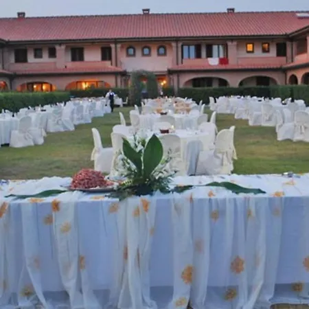 Aparthotel Borgo Degli Olivi *
