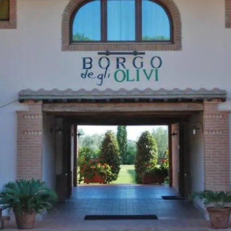Borgo Degli Olivi Aparthotel