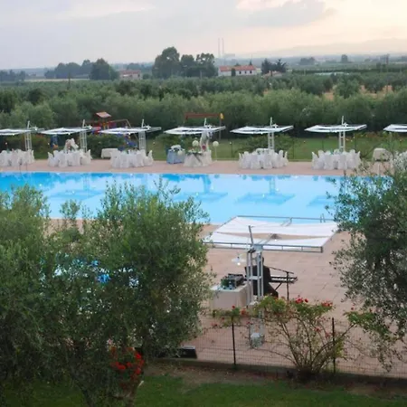 Borgo Degli Olivi Aparthotel Riotorto